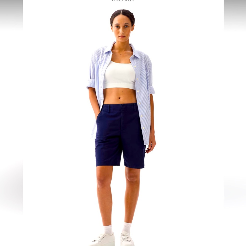 Gap Downtown Khaki Bermuda Shorts NWT